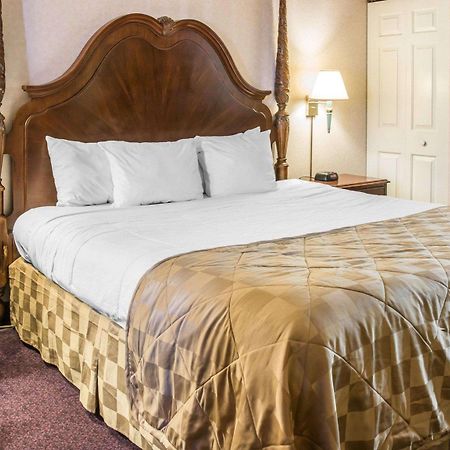 Clarion Hotel Beachfront Mackinaw City Luaran gambar