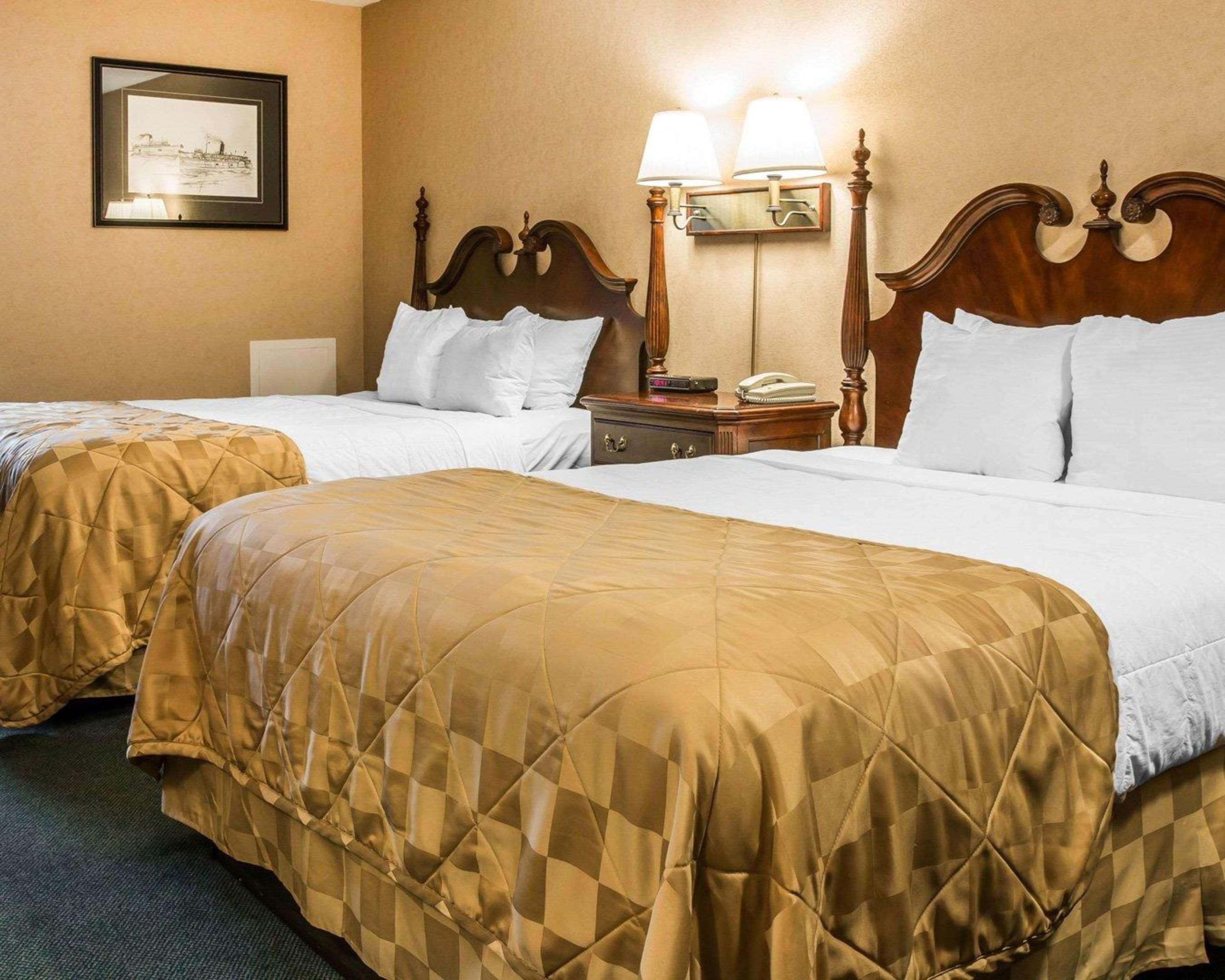 Clarion Hotel Beachfront Mackinaw City Luaran gambar