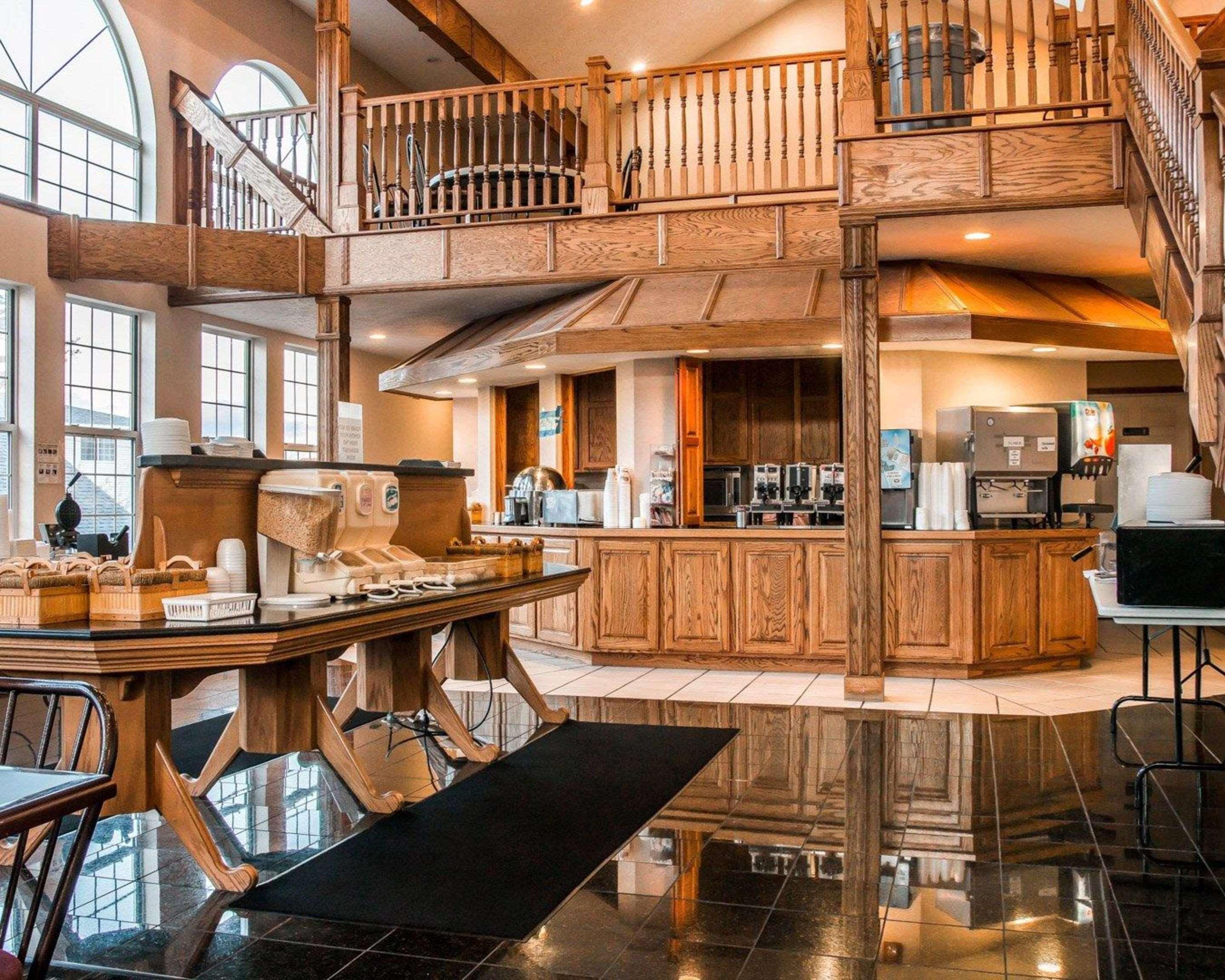 Clarion Hotel Beachfront Mackinaw City Luaran gambar