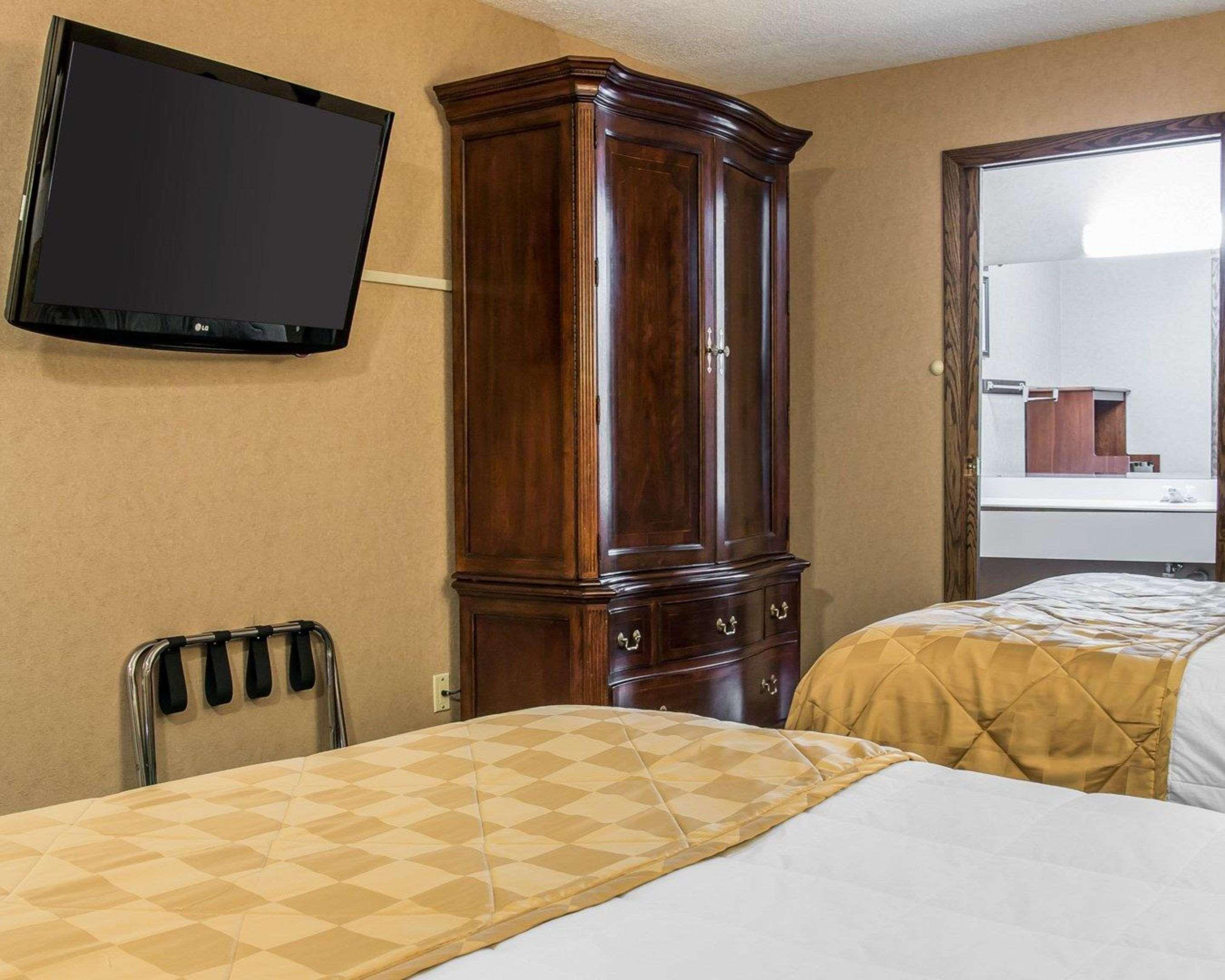 Clarion Hotel Beachfront Mackinaw City Luaran gambar