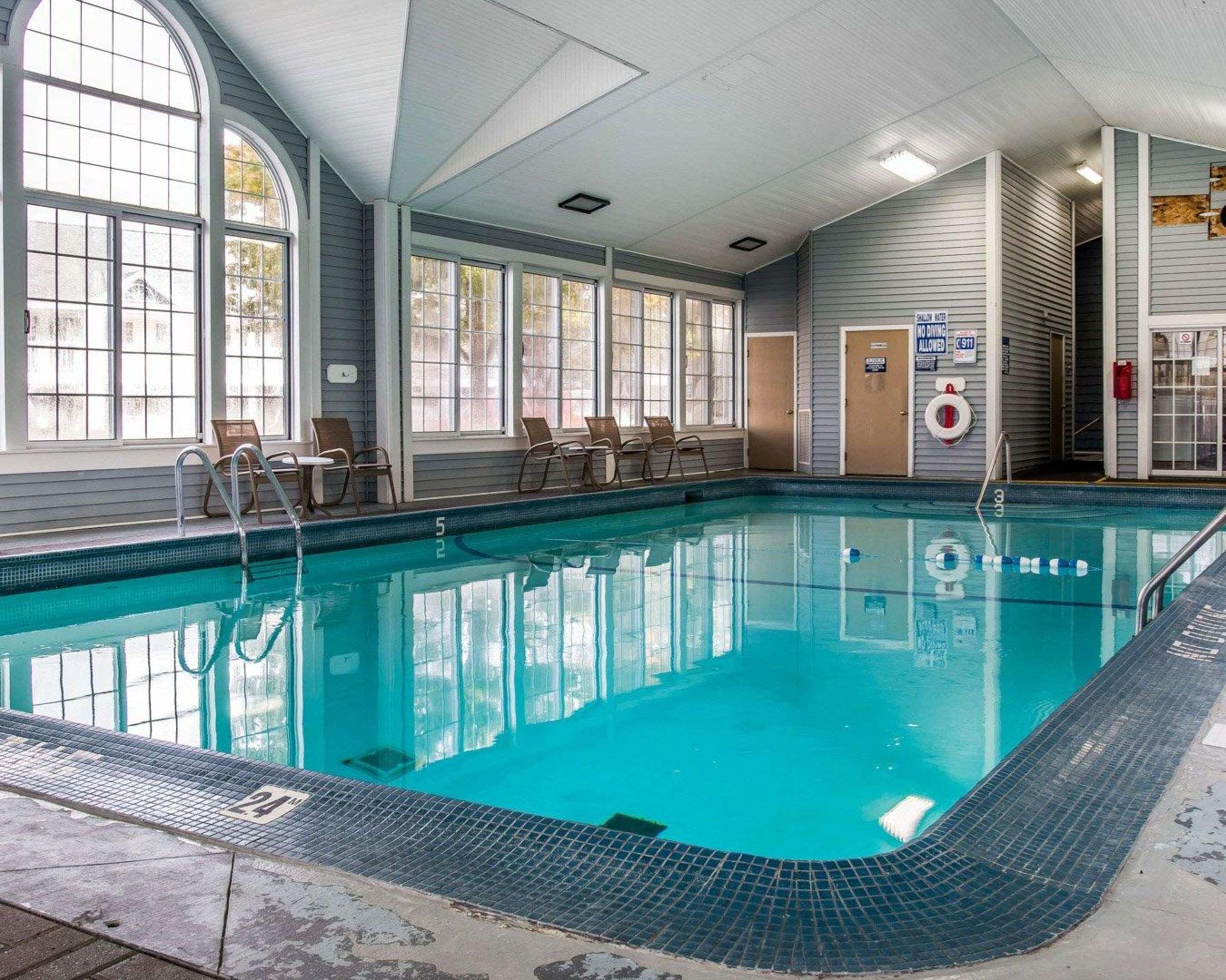 Clarion Hotel Beachfront Mackinaw City Luaran gambar