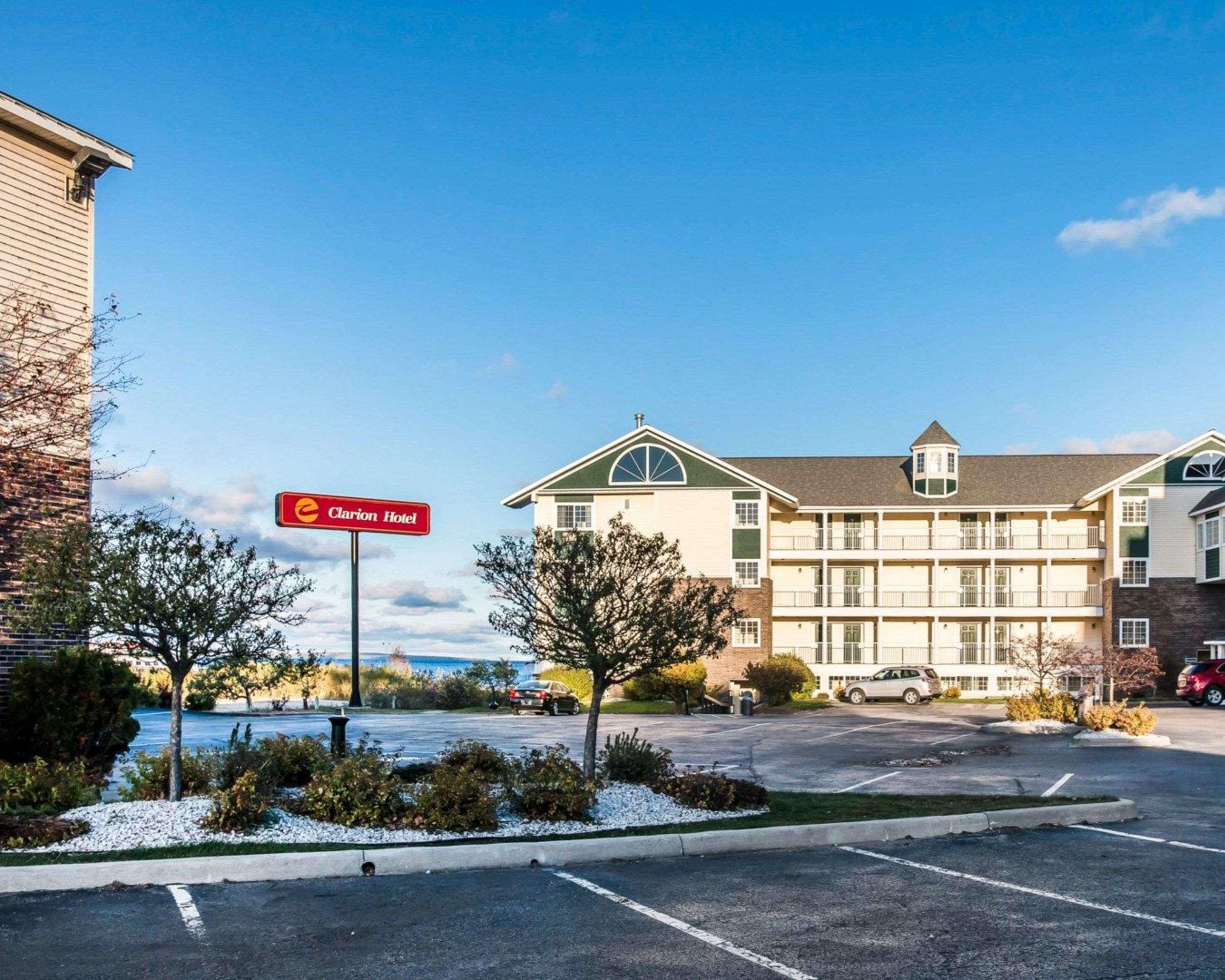 Clarion Hotel Beachfront Mackinaw City Luaran gambar