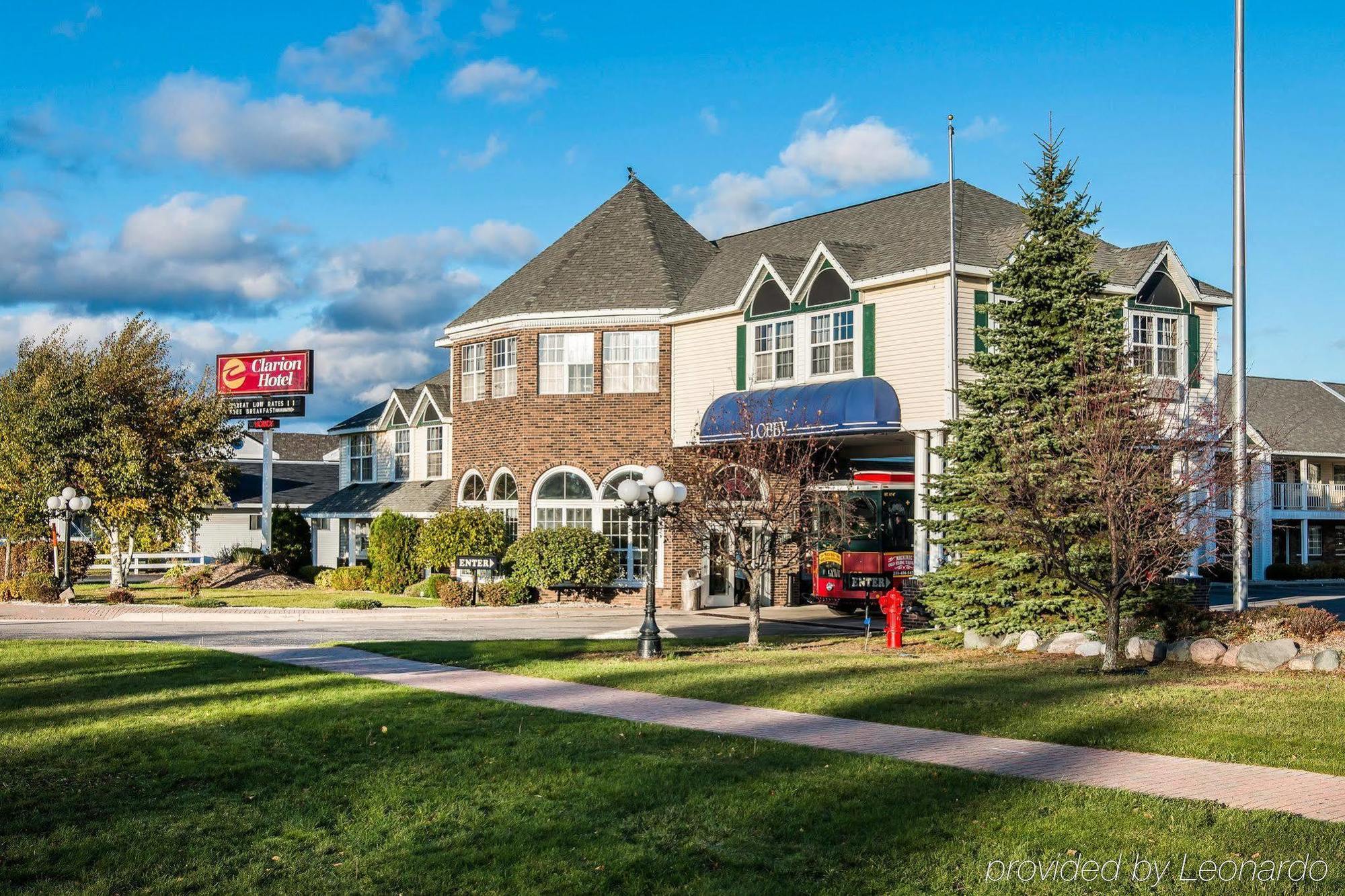 Clarion Hotel Beachfront Mackinaw City Luaran gambar