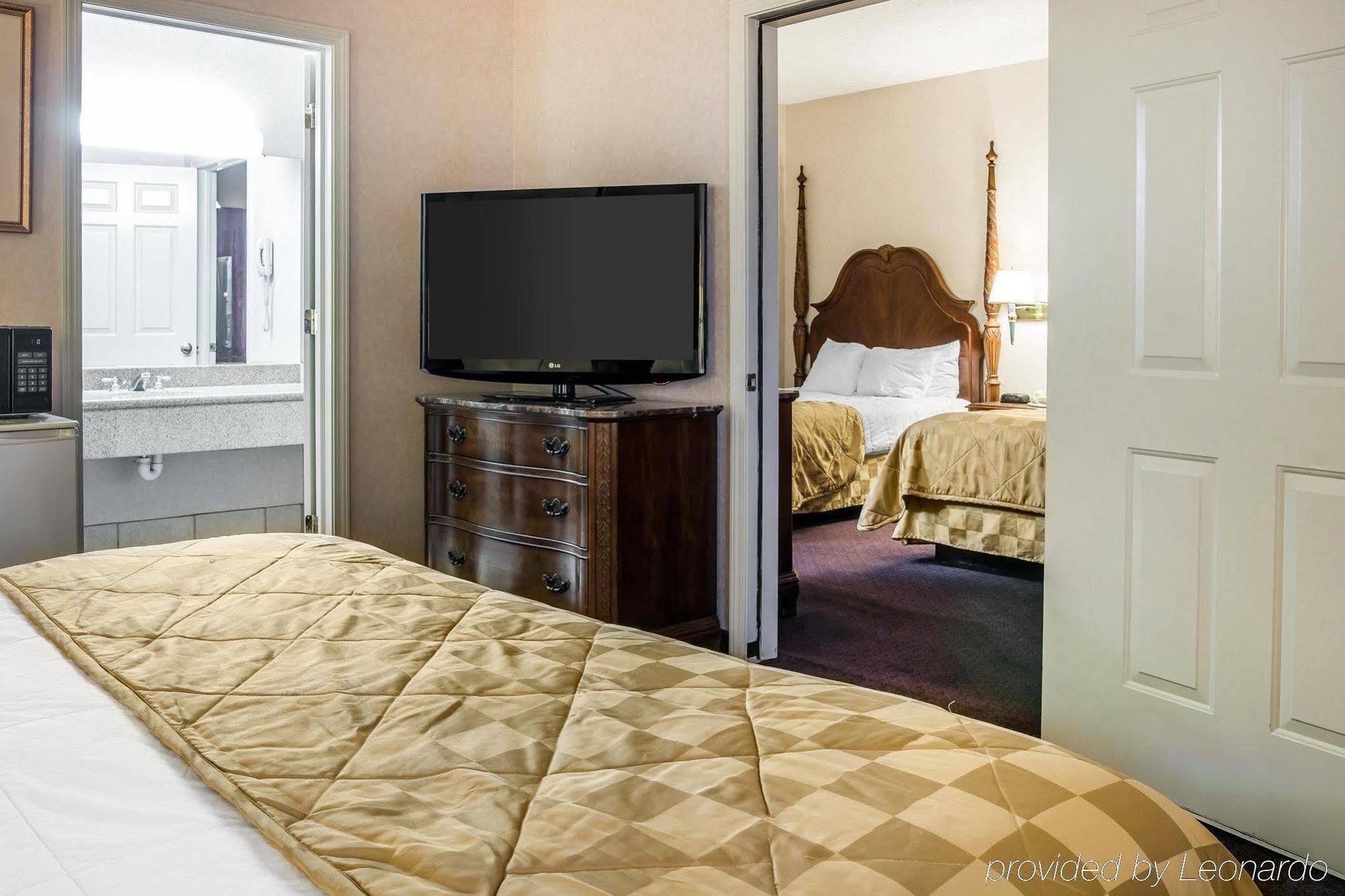Clarion Hotel Beachfront Mackinaw City Luaran gambar