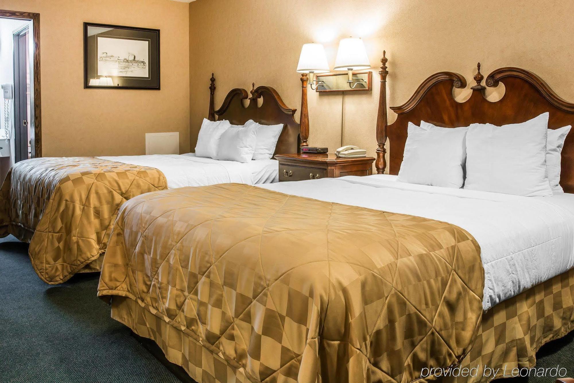 Clarion Hotel Beachfront Mackinaw City Luaran gambar